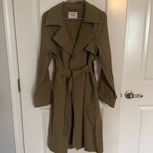 Athleta stellar trench